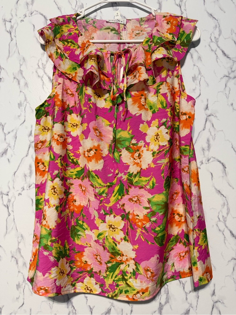 Emily Wonder Sleeveless Floral Ruffle Top Size M New With Tags